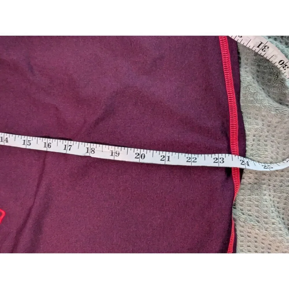 Women’s Athleta Long Sleeve Athletic Vneck T-Shirt Size Medium Athleisure Purple